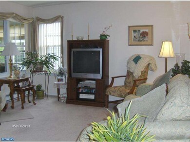 247 Huntington Dr, Southampton, NJ 08088 - photo 5