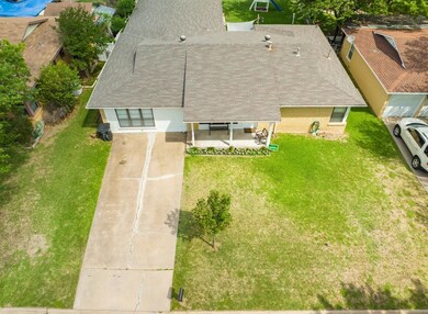 1014 Marengo St, Cleburne, TX 76033 - photo 4