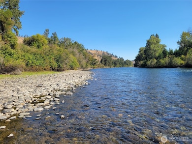 50 Highway 10, Cle Elum, WA 98922 - photo 2