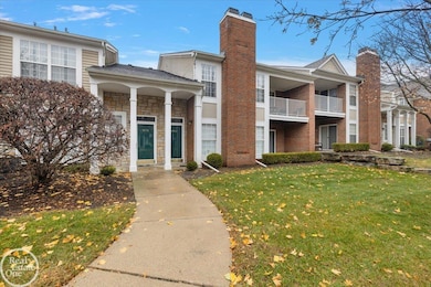 44755 Marigold Dr unit 234, Sterling Heights, MI 48314 - photo 3