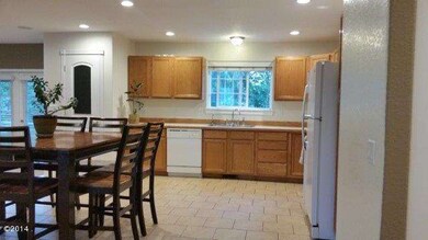 Entry to Kitchen 2