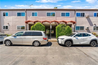 7135 Coldwater Canyon Ave unit 16, North Hollywood, CA 91605 - photo 2