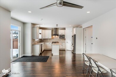 07-Living Room_ELI01022