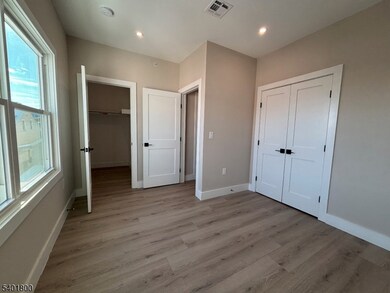 136 Elm St unit 303, Newark, NJ 07105 - photo 4