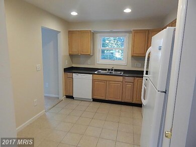12807 Peace Dr, Fort Washington, MD 20744 - photo 6