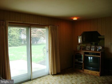 16602 Mosby Dr, Williamsport, MD 21795 - photo 2