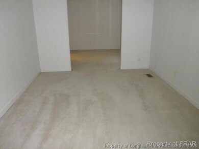 489 Lennox Dr, Fayetteville, NC 28303 - photo 4