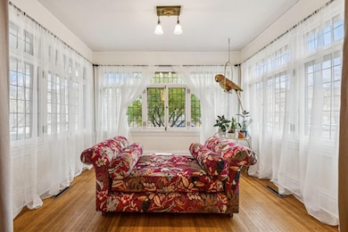 2742 Dupont Ave S, Minneapolis, MN 55408 - photo 5