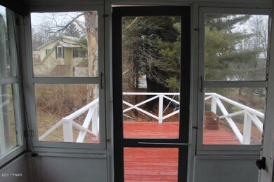 249 Vine St, Honesdale, PA 18431 - photo 3