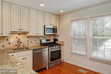 11855 Dunlop Ct, Reston, VA 20191 - photo 2