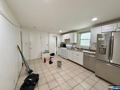 44 Washington St unit 2/F, Harrison, NJ 07029 - photo 5