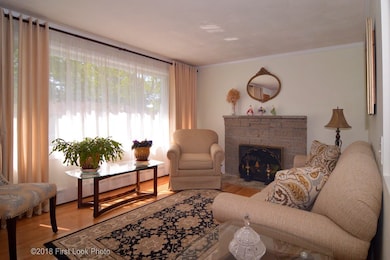 39 Coldbrook Dr, Cranston, RI 02920 - photo 2