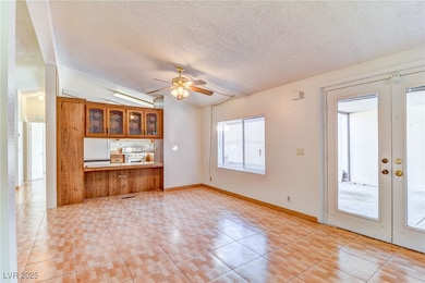 5540 Hobble Creek Dr, Las Vegas, NV 89120 - photo 2