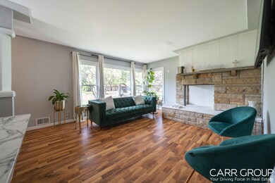 6-web-or-mls-1140-meadowlane-drive-se