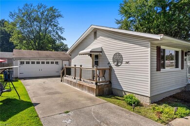 742 W Shore Blvd, Sheffield Lake, OH 44054 - photo 3