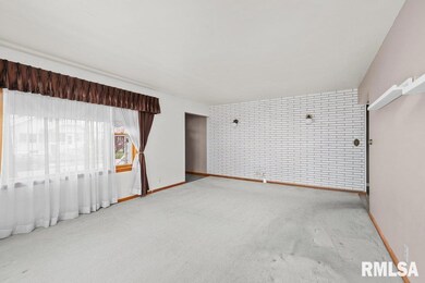 2127 Jefferson Ave, Davenport, IA 52803 - photo 3