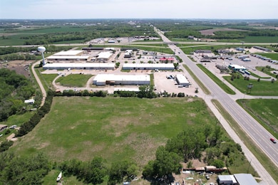 2410 N 9th St, Salina, KS 67401 - photo 3