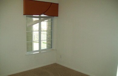 3103 N Bridle Ave, Fresno, CA 93727 - photo 6