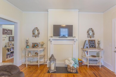 12 E 10th Street-28
