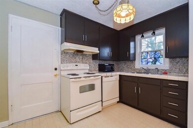 06-2415 Longview Unit 4-6