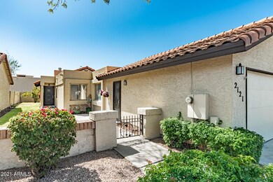 2121 E Fairview Ave-2
