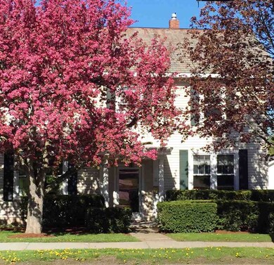 255 S Prospect St, Burlington, VT 05401 - photo 2