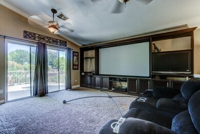 2245 S Sawyer Cir-26