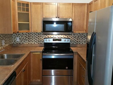 50 Fieldstone Dr, Londonderry, NH 03053 - photo 5