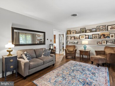 305 Spring Ln, Perkasie, PA 18944 - photo 3