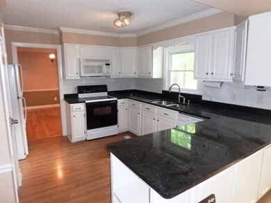 105 Cardiff Ct, Jacksonville, NC 28546 - photo 4