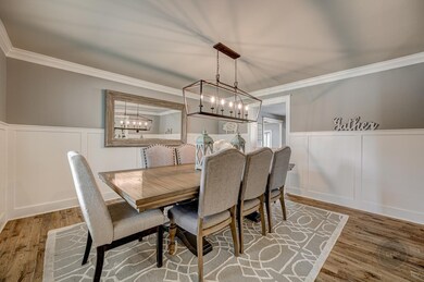 905 Savannah Cir unit 4, Naperville, IL 60540 - photo 5