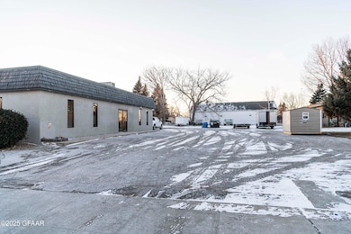 1119 N 42nd St, Grand Forks, ND 58203 - photo 4