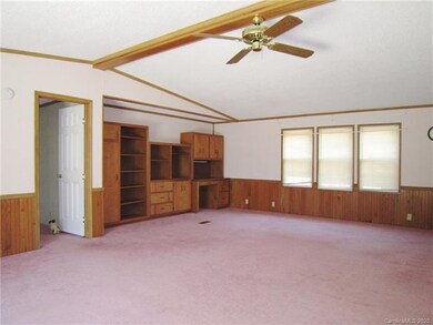 204 Cranbrook Cir, Hendersonville, NC 28792 - photo 2