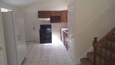 1518 Amarillo Dr, Carpentersville, IL 60110 - photo 3