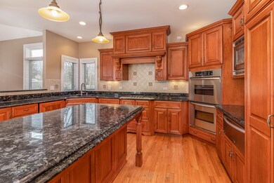 830 Prairie Ave, Naperville, IL 60540 - photo 3