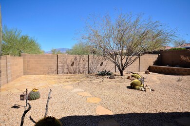 Large Backyard w/Flagstone & Tiered Beds