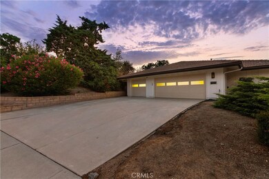 1560 Via Tioga, Riverside, CA 92506 - photo 5