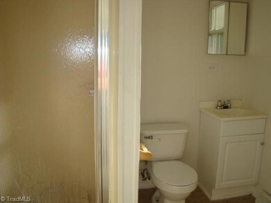 541 N Mccrary St, Asheboro, NC 27205 - photo 5