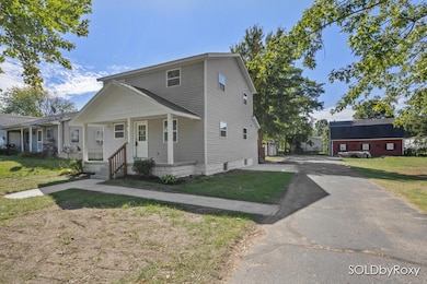 372 60th St SE, Grand Rapids, MI 49548 - photo 3