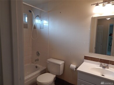 22700 30th Ave S unit 201, Des Moines, WA 98198 - photo 7