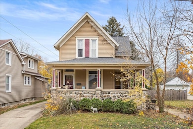 1017 Center St, Elgin, IL 60120 - photo 2