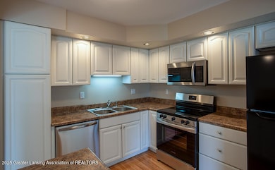 5525_KitchenTwo_SBP