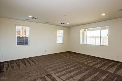 006_Family Room