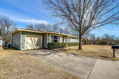 1316 Eastview Dr, Weatherford, TX 76086 - photo 4