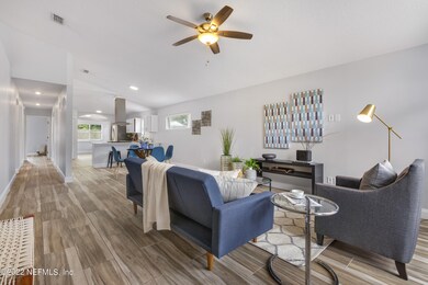 632 Main St -06