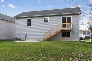 2736 Barrows Rd, Columbus, OH 43232 - photo 4