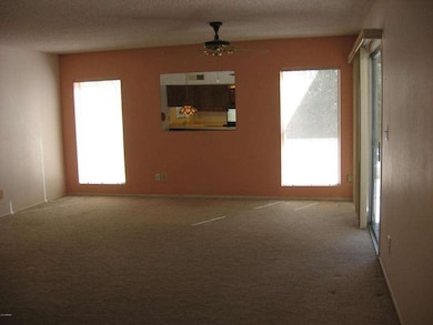 WALTANN familyroom