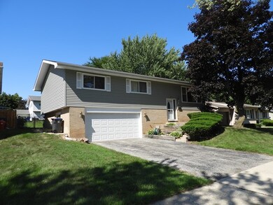 2726 Sallmon Ave, Waukegan, IL 60087 - photo 5