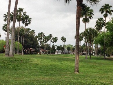 413 Diana Dr, Alamo, TX 78516 - photo 2