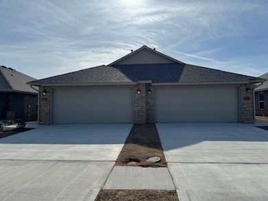 616 Marlin Ct, Chickasha, OK 73018 - photo 3